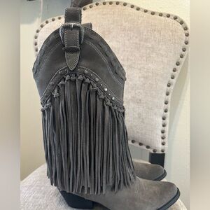 Very Volatile | Hillside Fringe Cowgirl Boots Gray Size 8 (runs Small)
